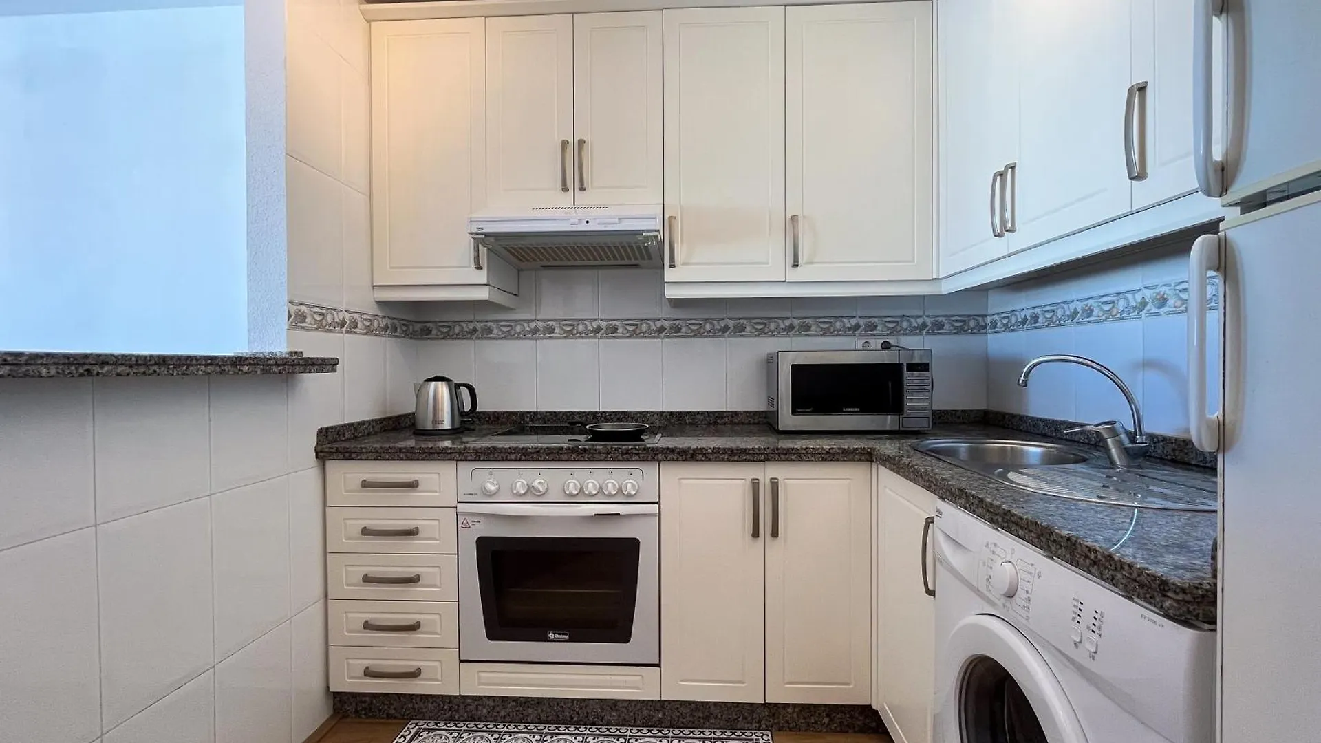 Appartement Spacieux Avec Terrasse Et Piscine Бенальмадена 0*,