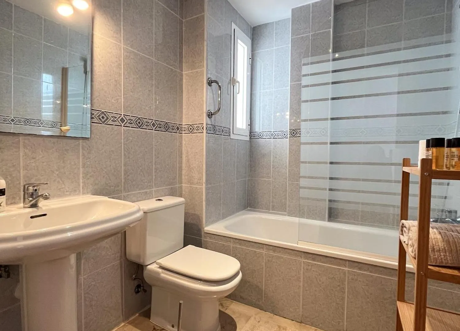 Appartement Spacieux Avec Terrasse Et Piscine Benalmadena Spain